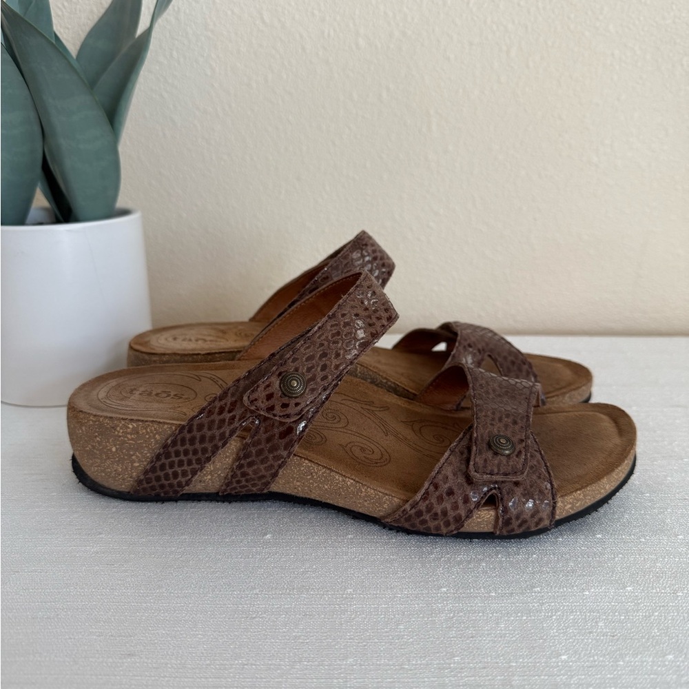 TAOS Brown Snake Print Leather Adjustable Slide Cork Sandals